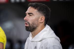 世体：卡瓦哈尔对主裁的不敬行为没被写进裁判报告，球员不会被罚