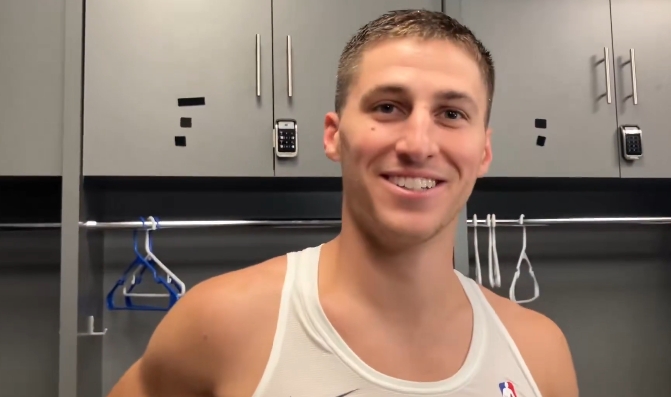 欧冠决赛-不给面子哈😂！吉莱斯皮谈阿德巴约砍83分：我不关心